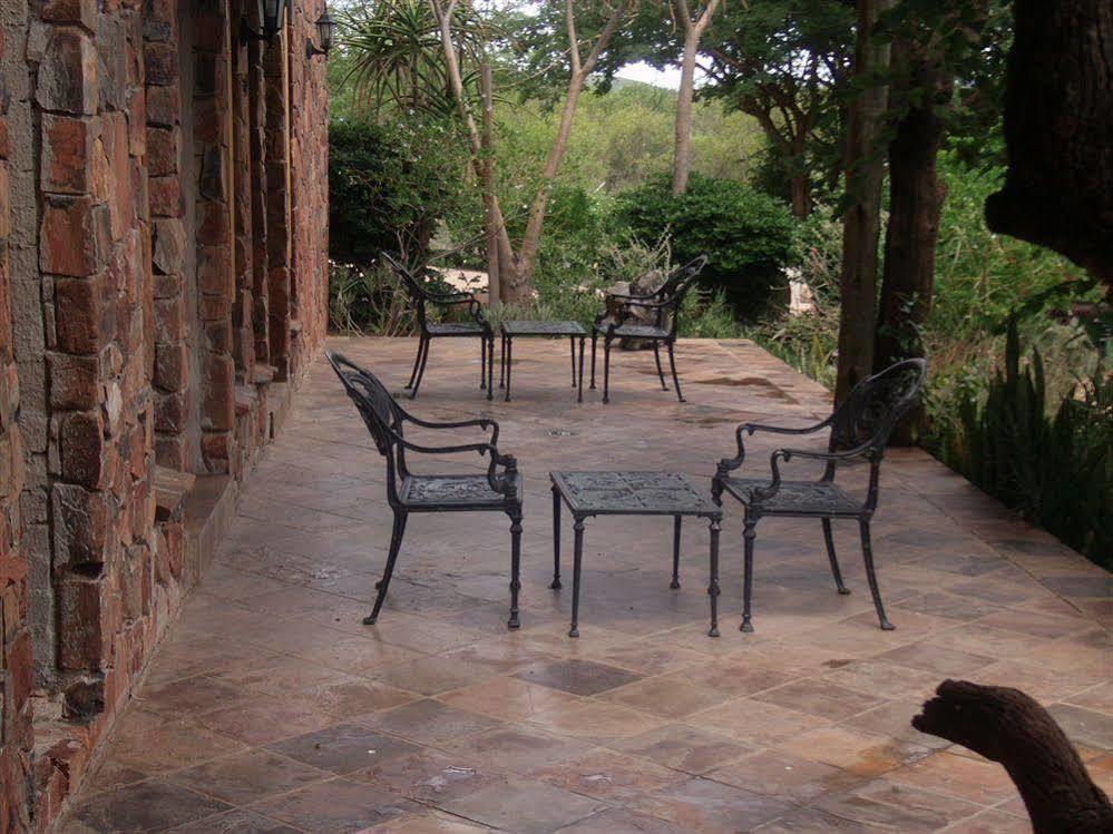לינה וארוחת בוקר גאבורון Mokolodi House מראה חיצוני תמונה